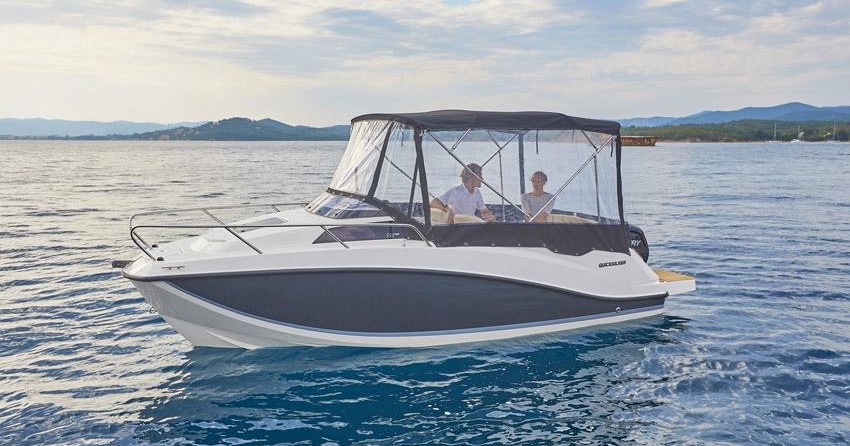 Quicksilver Activ 555 Cabin