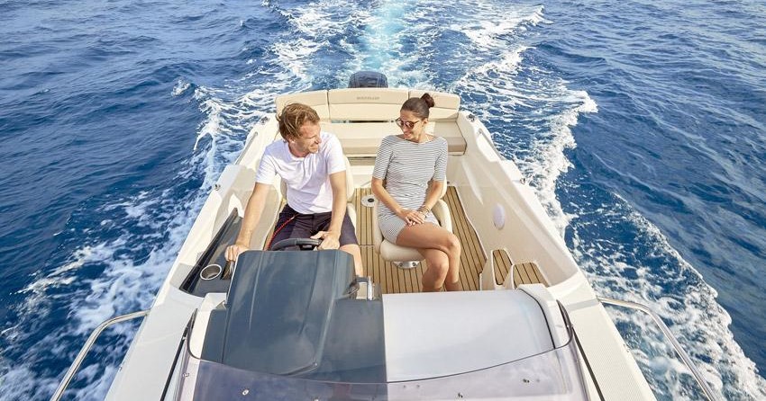 Quicksilver Activ 555 Cabin