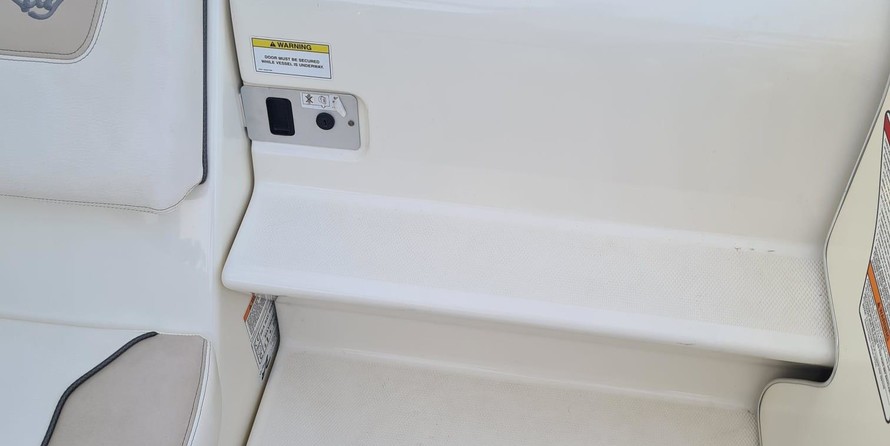 Sea Ray 255 Sundancer