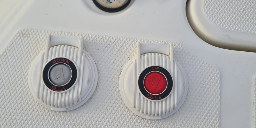 Sea Ray 255 Sundancer