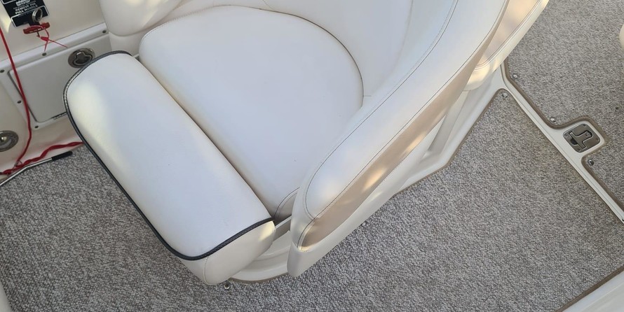 Sea Ray 255 Sundancer