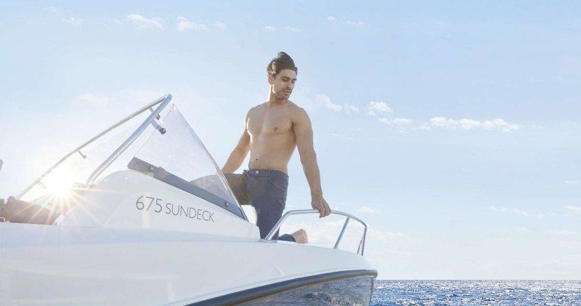 Quicksilver Activ 675 Sundeck