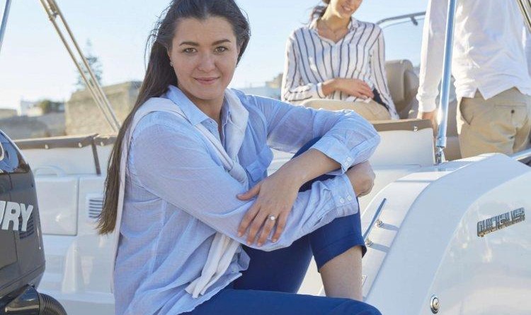 Quicksilver Activ 675 Sundeck