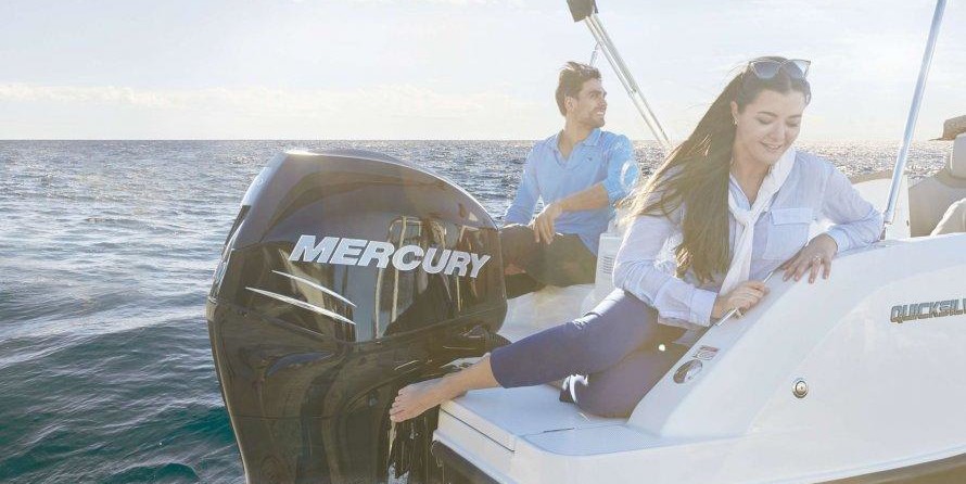 Quicksilver Activ 675 Sundeck