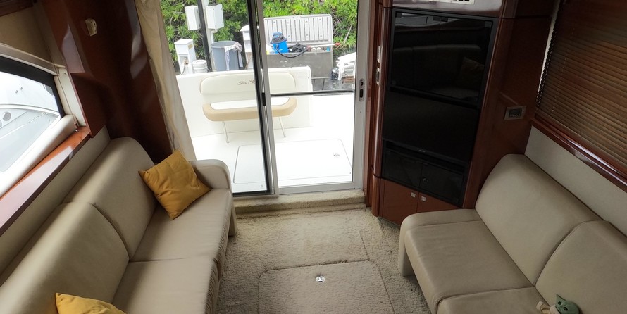 Sea ray sedan bridge