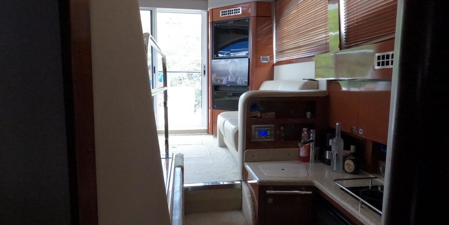 Sea ray sedan bridge