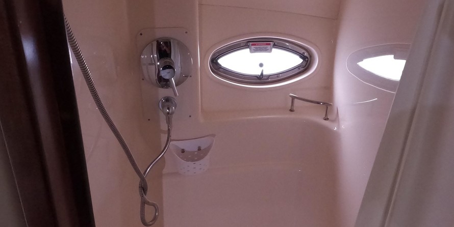 Sea ray sedan bridge