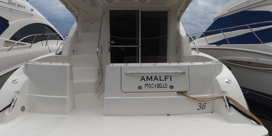 Sea ray sedan bridge