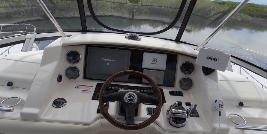 Sea ray sedan bridge