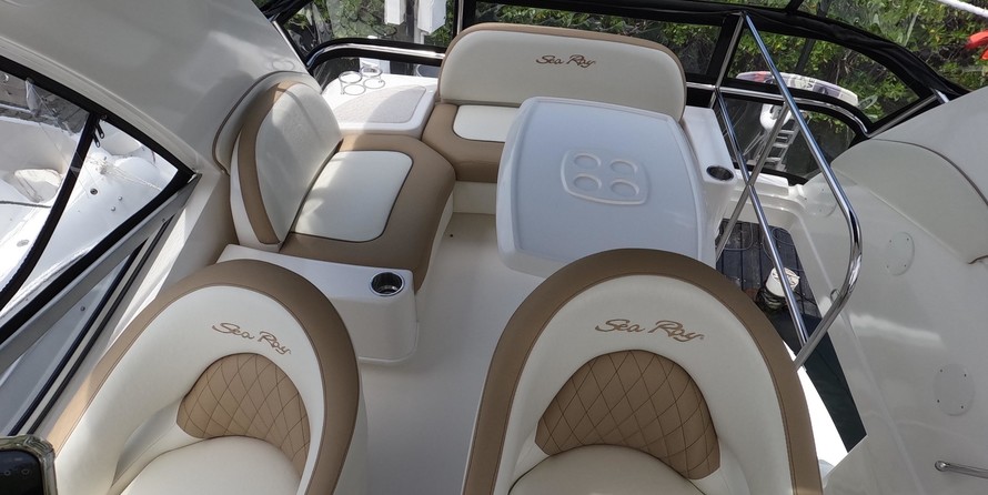 Sea ray sedan bridge