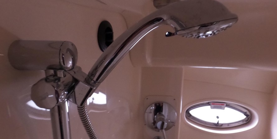 Sea ray sedan bridge