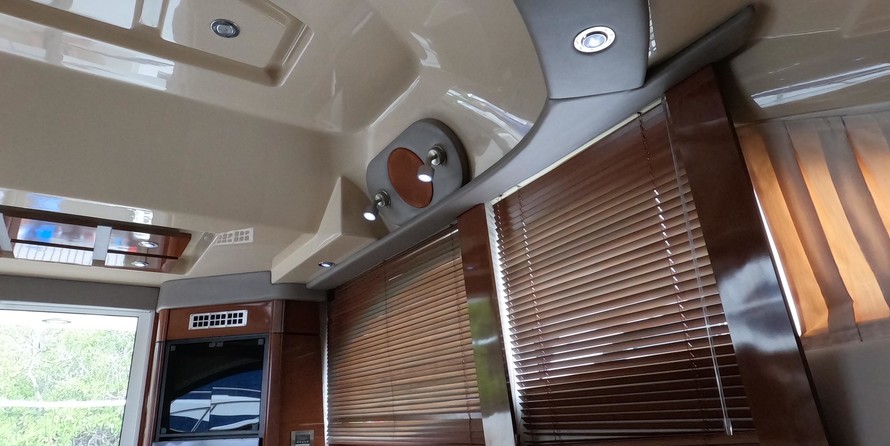 Sea ray sedan bridge