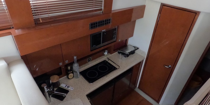 Sea ray sedan bridge