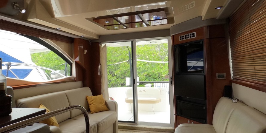 Sea ray sedan bridge