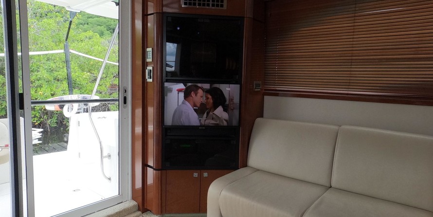 Sea ray sedan bridge