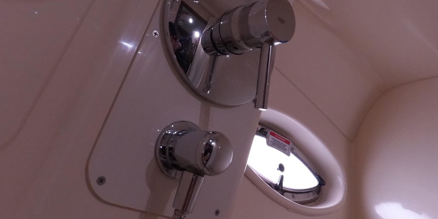 Sea ray sedan bridge