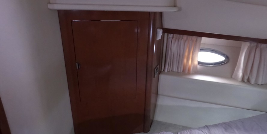 Sea ray sedan bridge