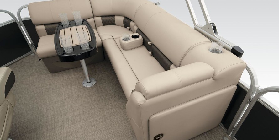 Sun Tracker Party Barge 20 DLX