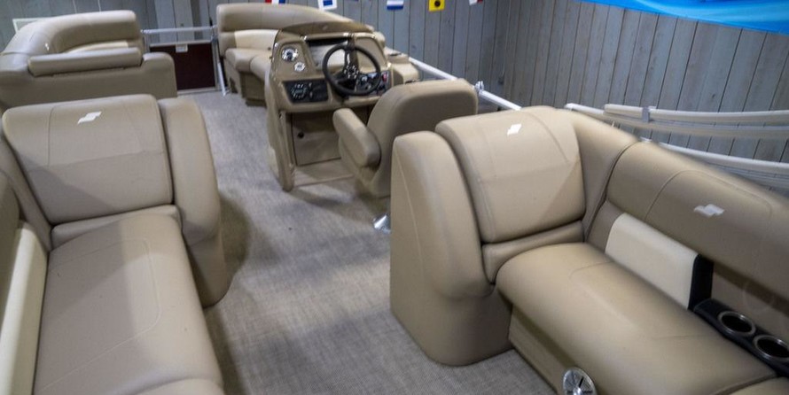 Starcraft Marine EX 22 R