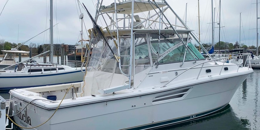 Pursuit 3400 offshore