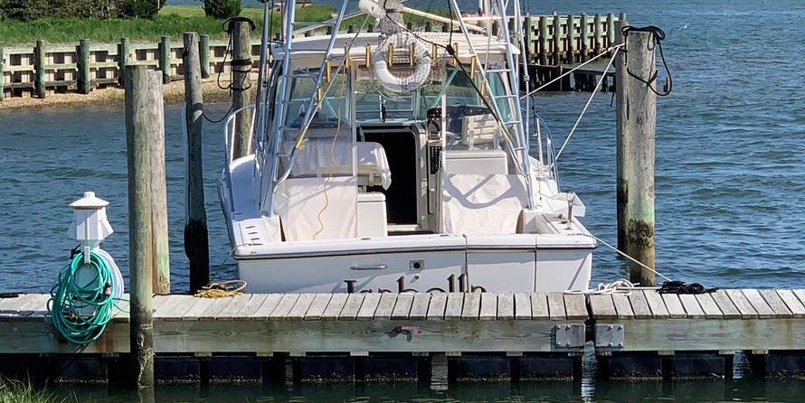 Pursuit 3400 offshore