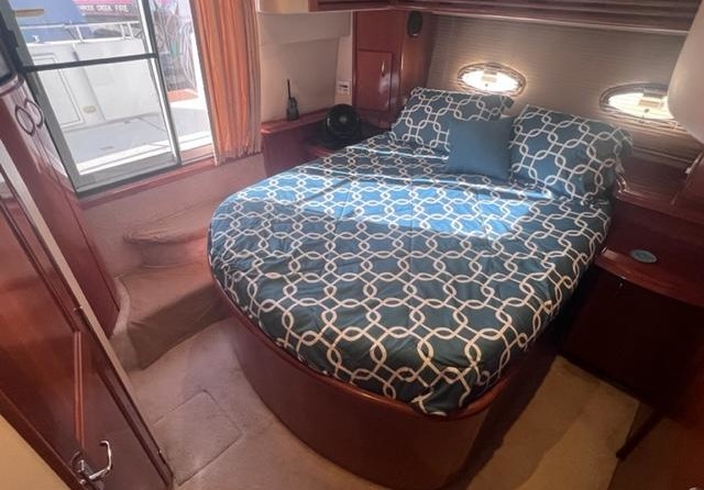 Carver 41 Cockpit Motor Yacht