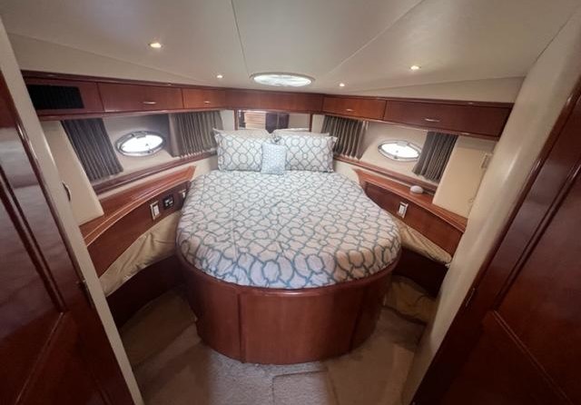 Carver 41 Cockpit Motor Yacht