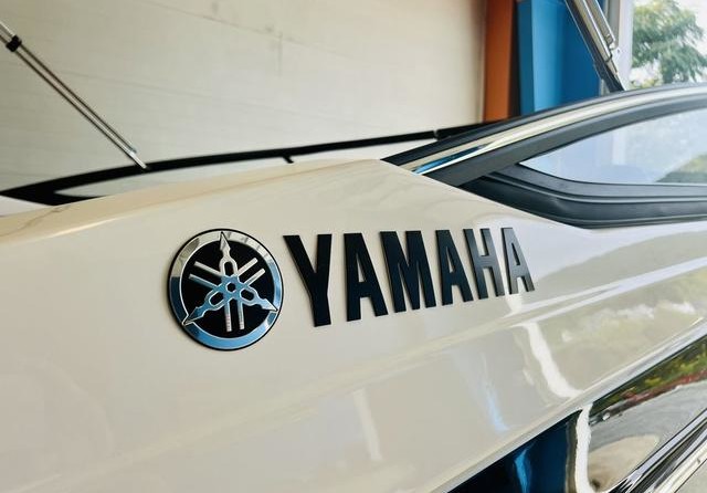 Yamaha SX195
