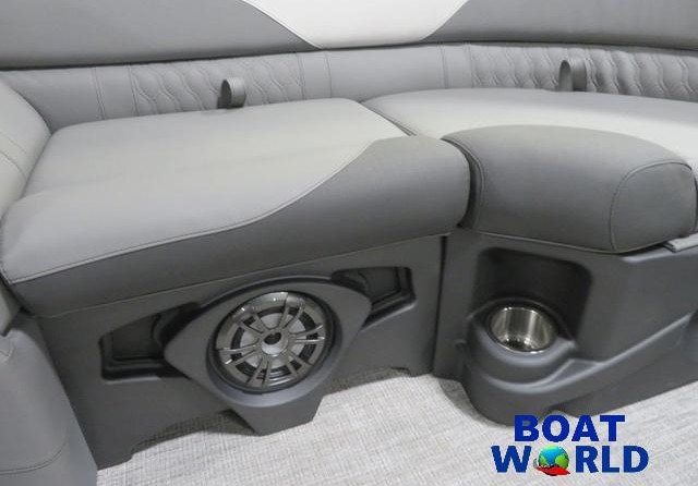 Tahoe LTZ 2185 Cruise Rear Bench (CRB) Pontoon & Honda 4