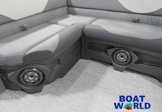 Tahoe LTZ 2185 Cruise Rear Bench (CRB) Pontoon & Honda 4