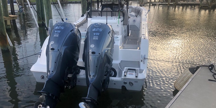 Sea Fox 328 Commander