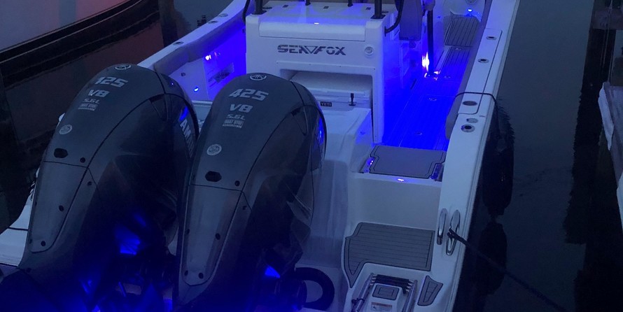 Sea Fox 328 Commander