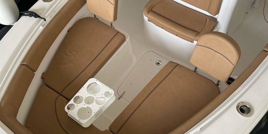 Sea Ray hunt ultra 211