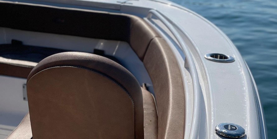 Sea Ray hunt ultra 211