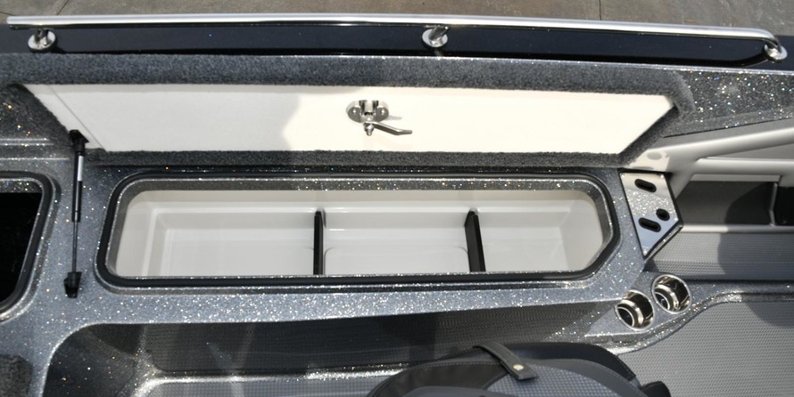 Everglades 230 cc w/ 250 verado