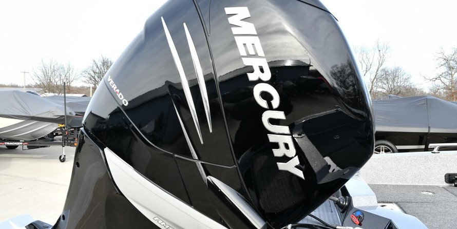 Everglades 230 cc w/ 250 verado