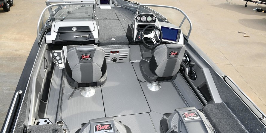 Everglades 230 cc w/ 250 verado