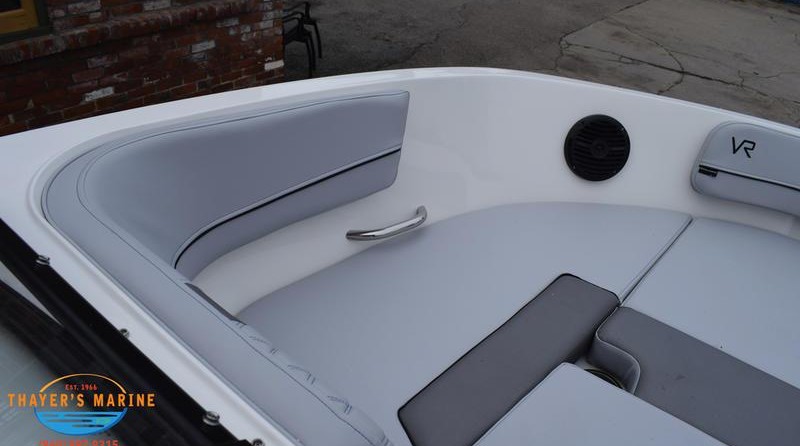 Bayliner VR6 BOWRIDER