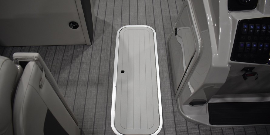 Sunchaser Boats Geneva Sport 24 LR DH Sport