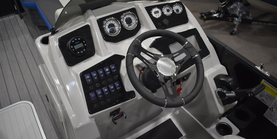 Sunchaser Boats Geneva Sport 24 LR DH Sport