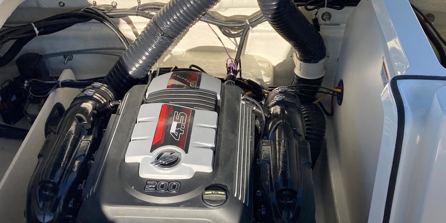 Bayliner VR5 BOWRIDER