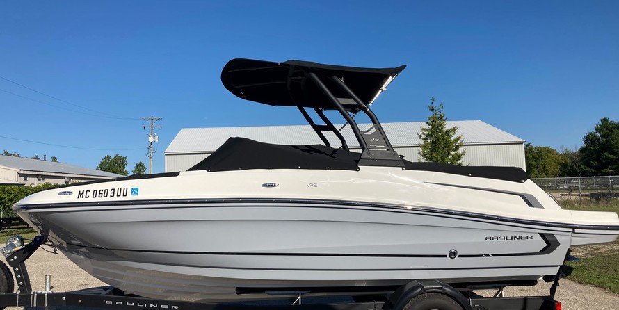 Bayliner VR5 BOWRIDER