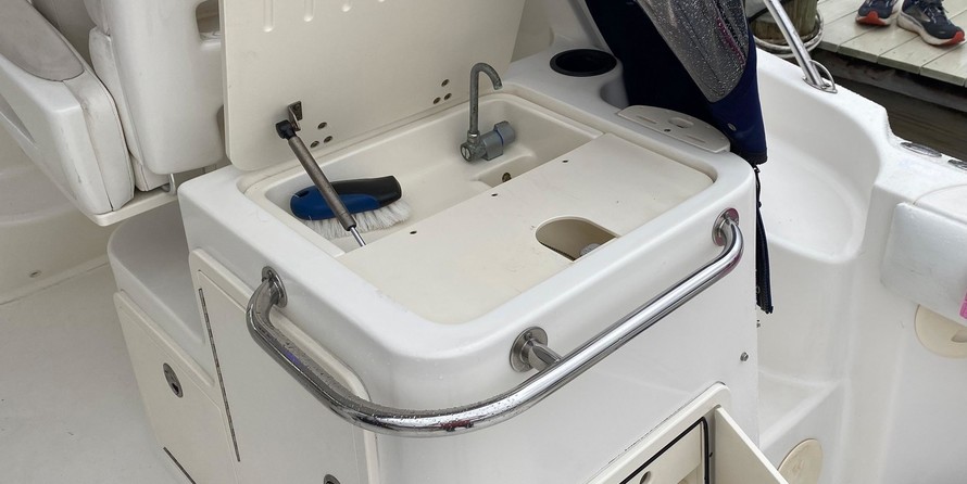 Boston Whaler 305 Conquest