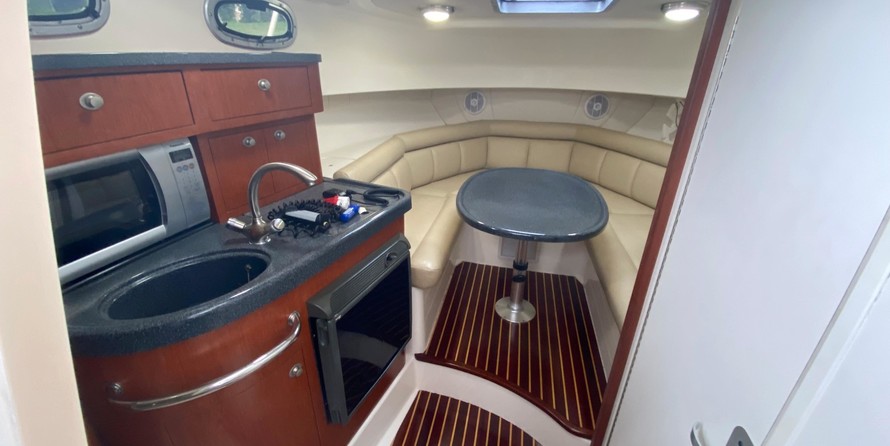 Boston Whaler 305 Conquest