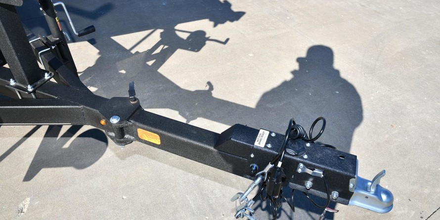 Tracker Targa V-18 Combo