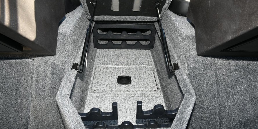 Tracker Targa V-18 Combo