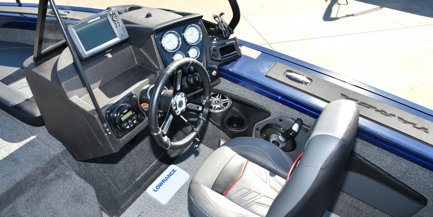 Tracker Targa V-18 Combo