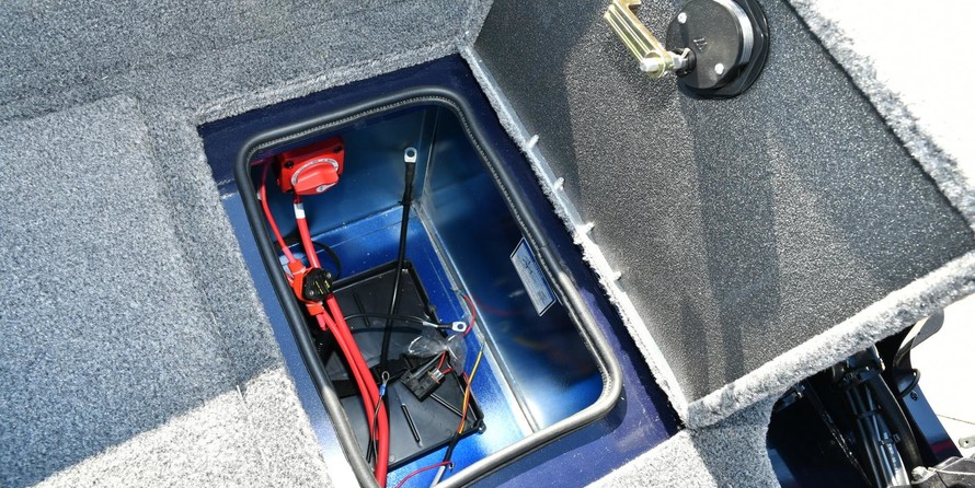 Tracker Targa V-18 Combo