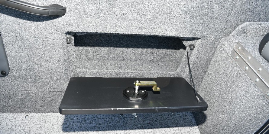 Tracker Targa V-18 Combo