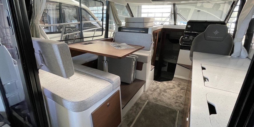 Jeanneau Merry Fisher 1095